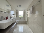 Bild - Attraktive 3.5-Zimmer Wohnung mit Terrasse, Schwimmteich und Einstellhallenplatz