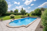 Bild - COMING SOON: Villa mit Pool, Garten und Wellness