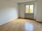 Bild - Befristet: Grosszügige 5.5-Zimmer Wohnung mit drei Balkonen und Garage